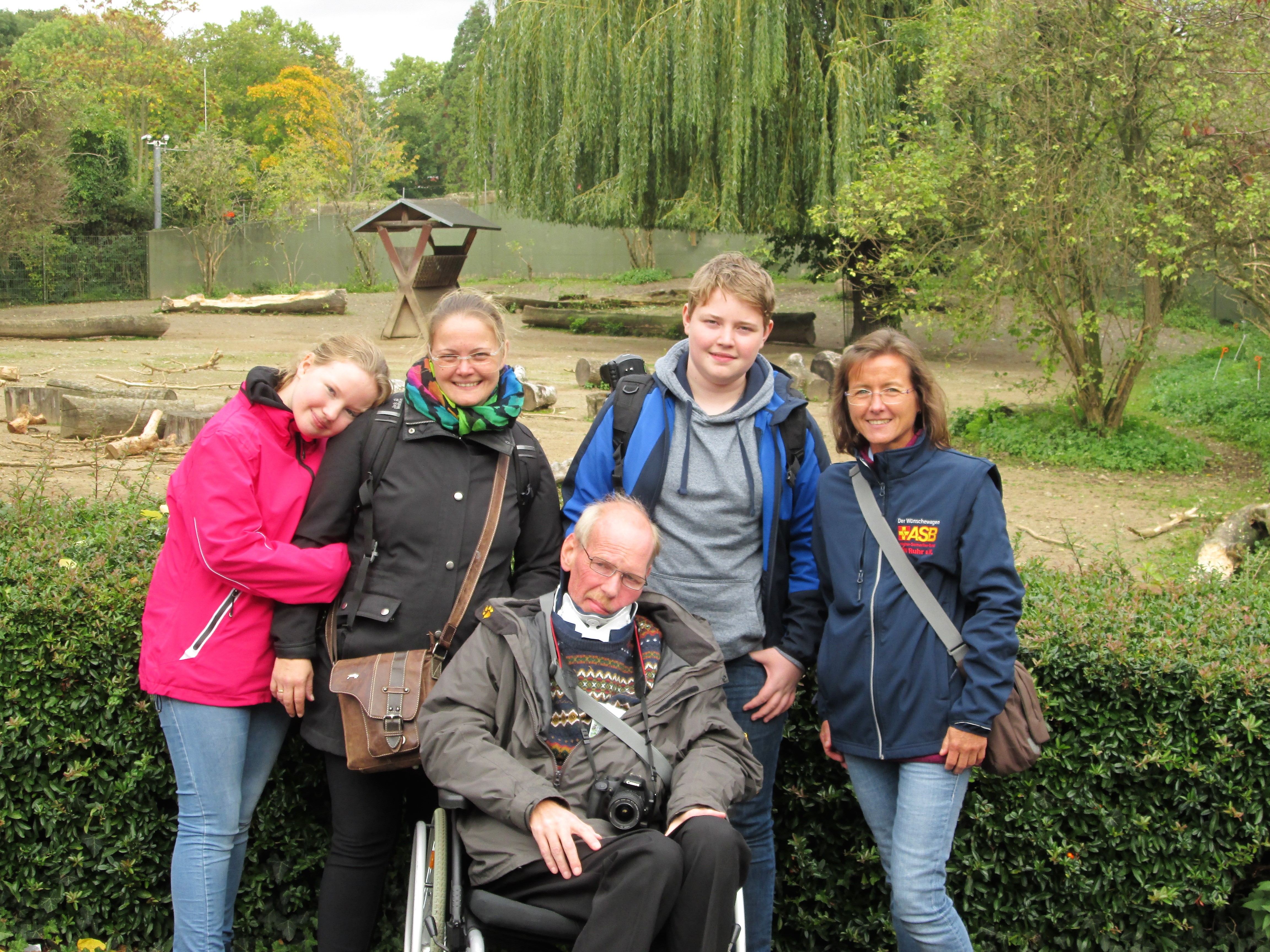 Engelbert im Zoo.jpg Engelbert im Zoo.jpg