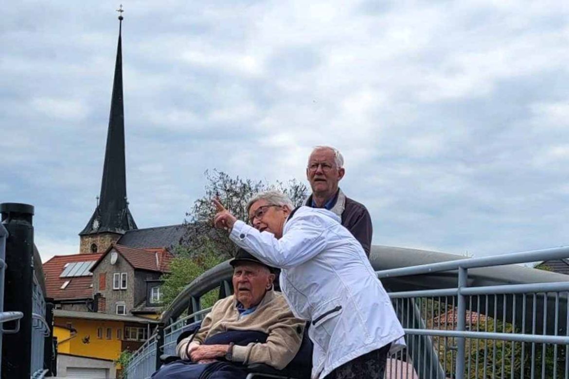 Auf der Brücke.jpg