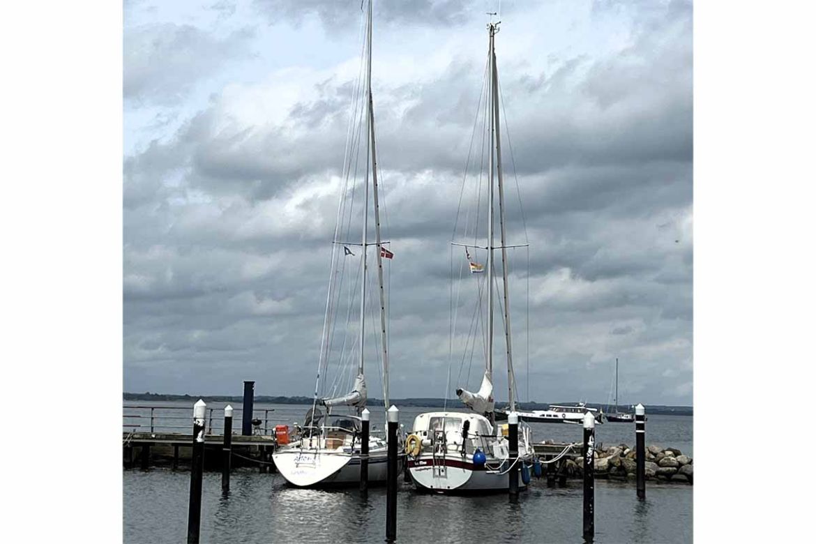 Boote im Hafen.jpg