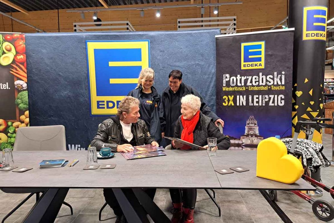 Autogrammstunde Edeka.jpg