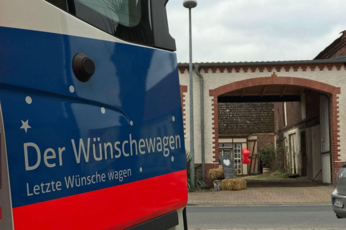 Wünschewagen-Niedersachsen-Hochzeit-Enkel-letze-Wüncshe-wagen3.jpg